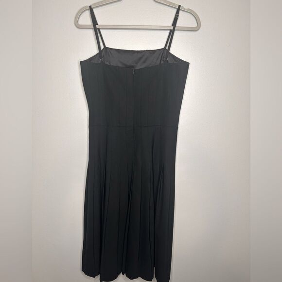 Theory Pleated Dress - Picture 2 of 3